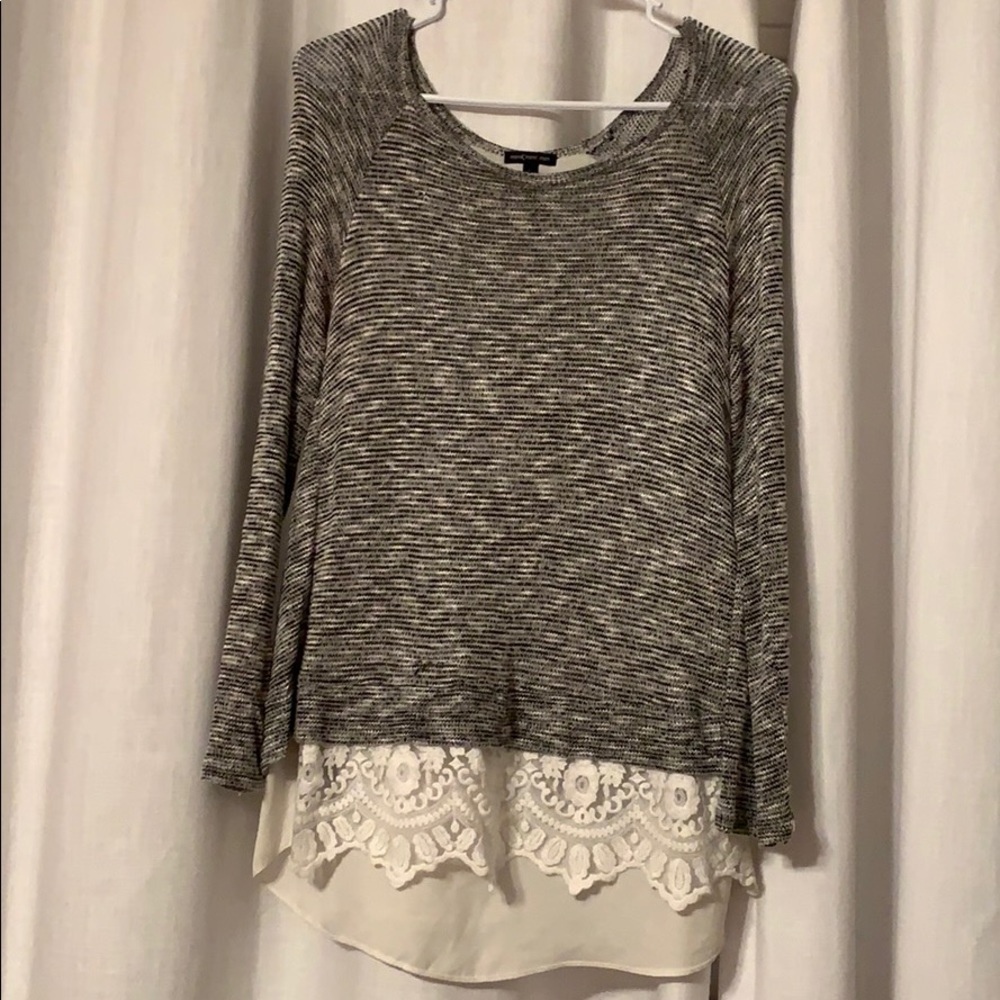 Black/White Long-Sleeve Blouse
